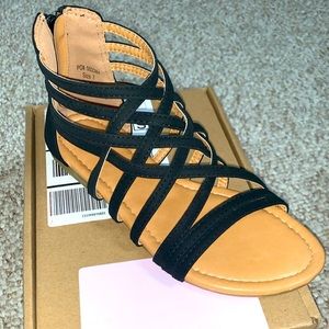 NEW women’s sandals
